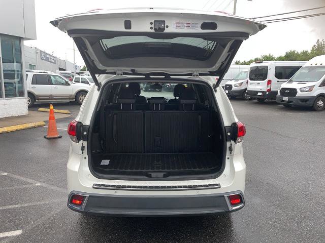 Used 2019 Toyota Highlander Limited Platinum AWD/4WD image 12