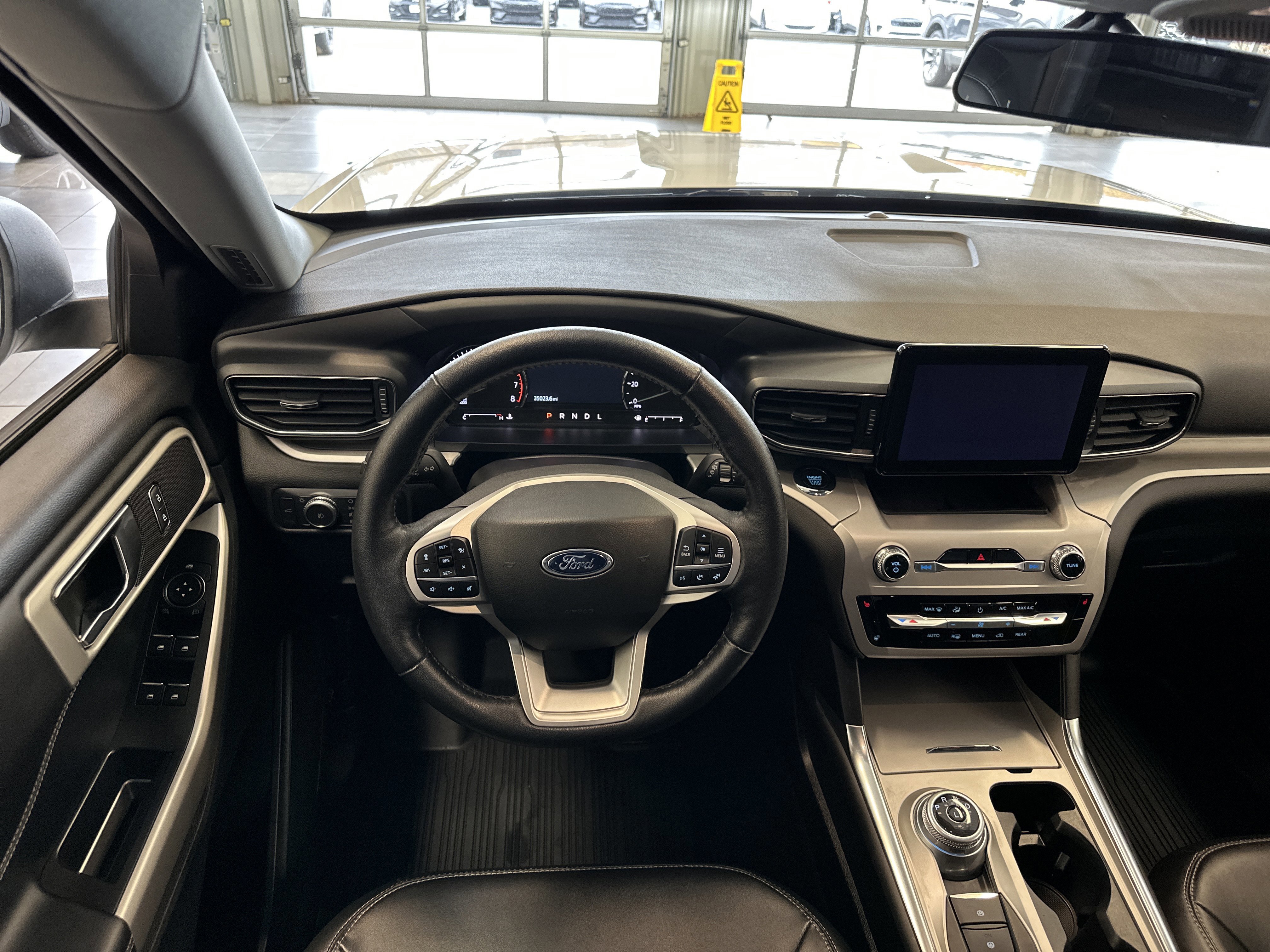 Certified 2022 Ford Explorer XLT w/ Equipment Group 202A image 11