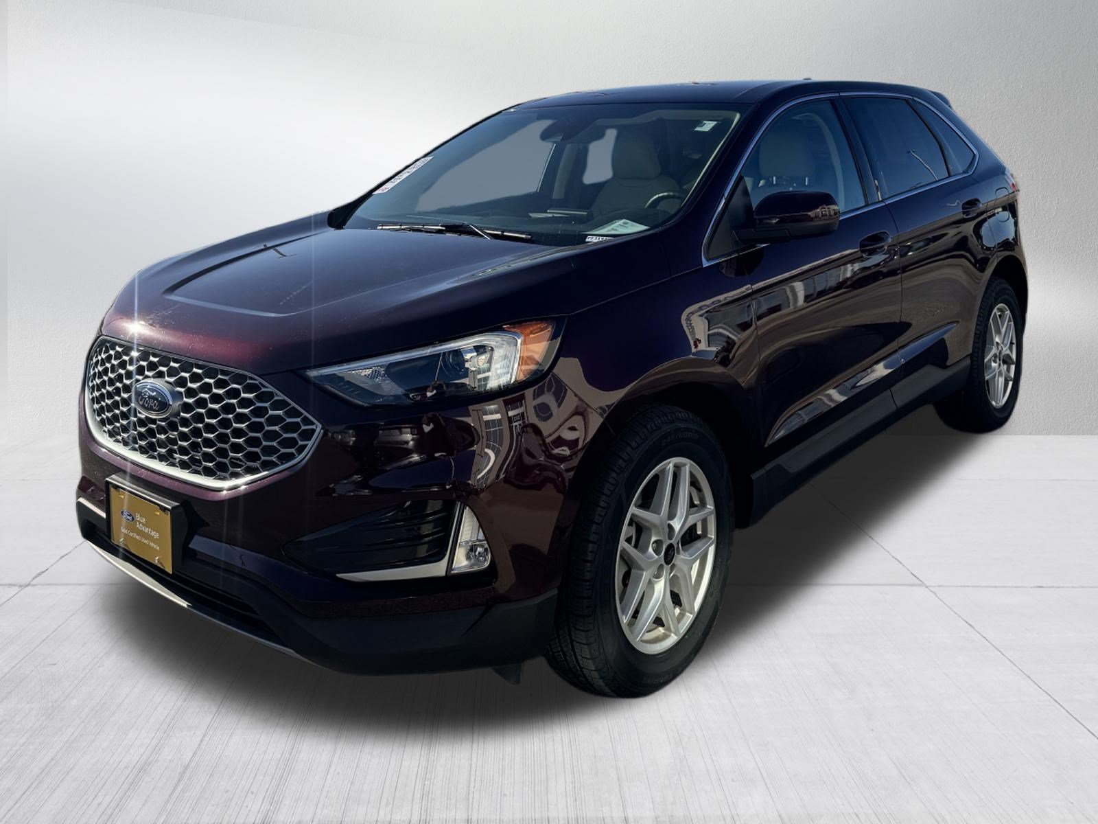Certified 2023 Ford Edge SEL w/ Convenience Package AWD/4WD image 3
