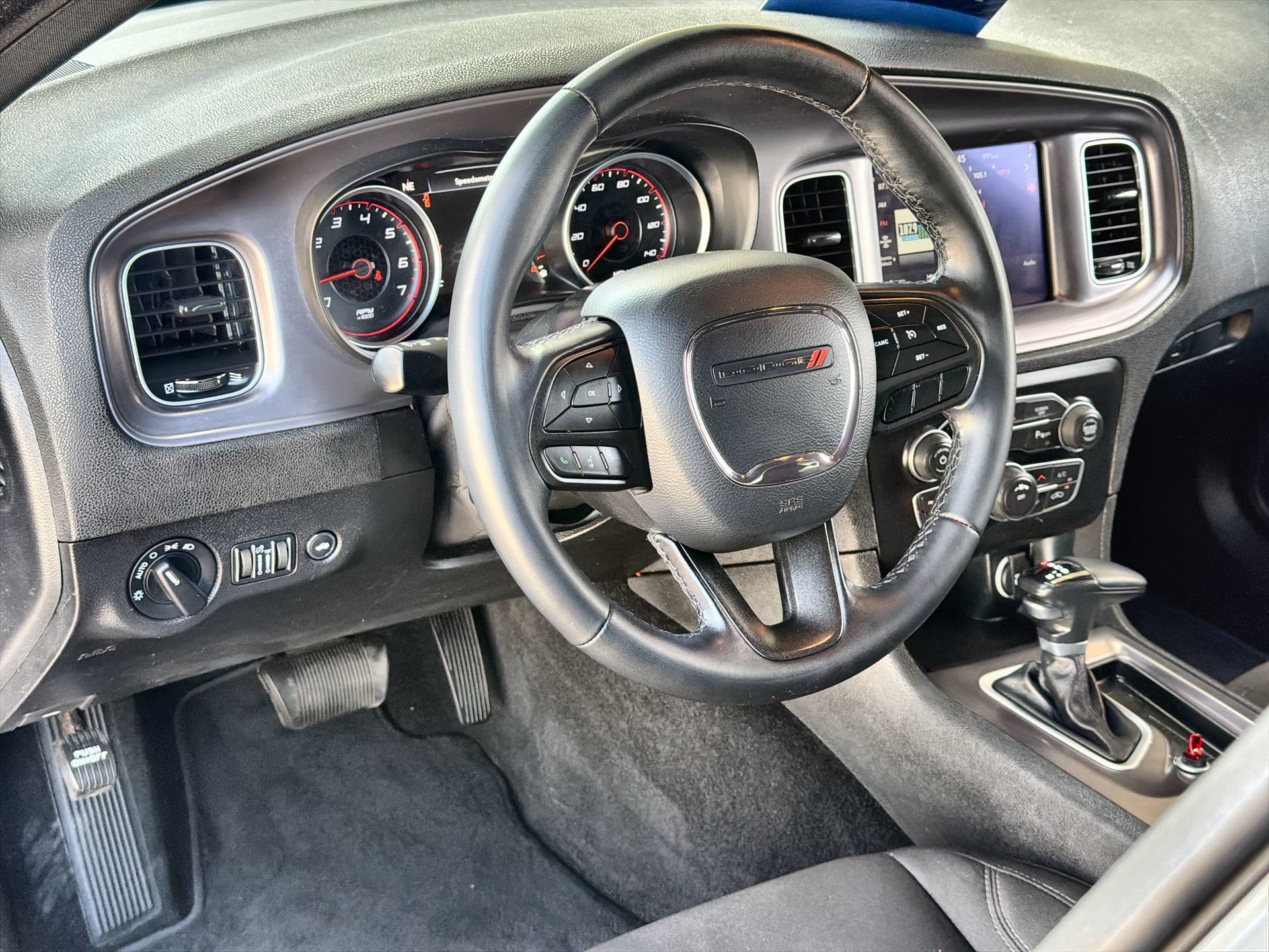 Used 2023 Dodge Charger SXT RWD image 14