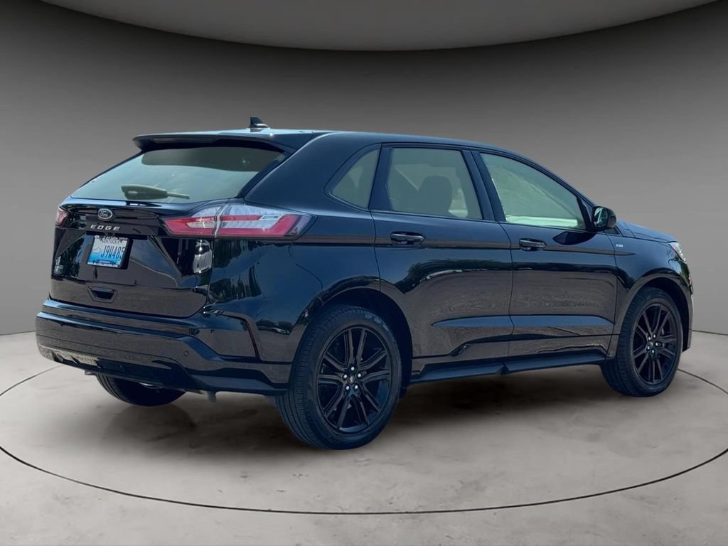 Certified 2024 Ford Edge ST-Line AWD/4WD image 5