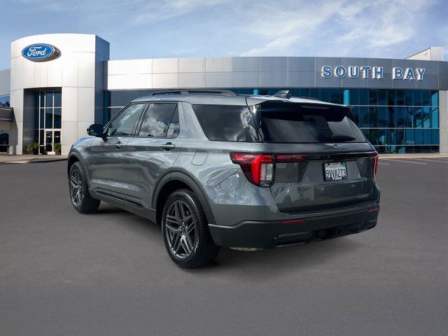 Certified 2025 Ford Explorer ST-Line w/ Premium Package RWD image 3