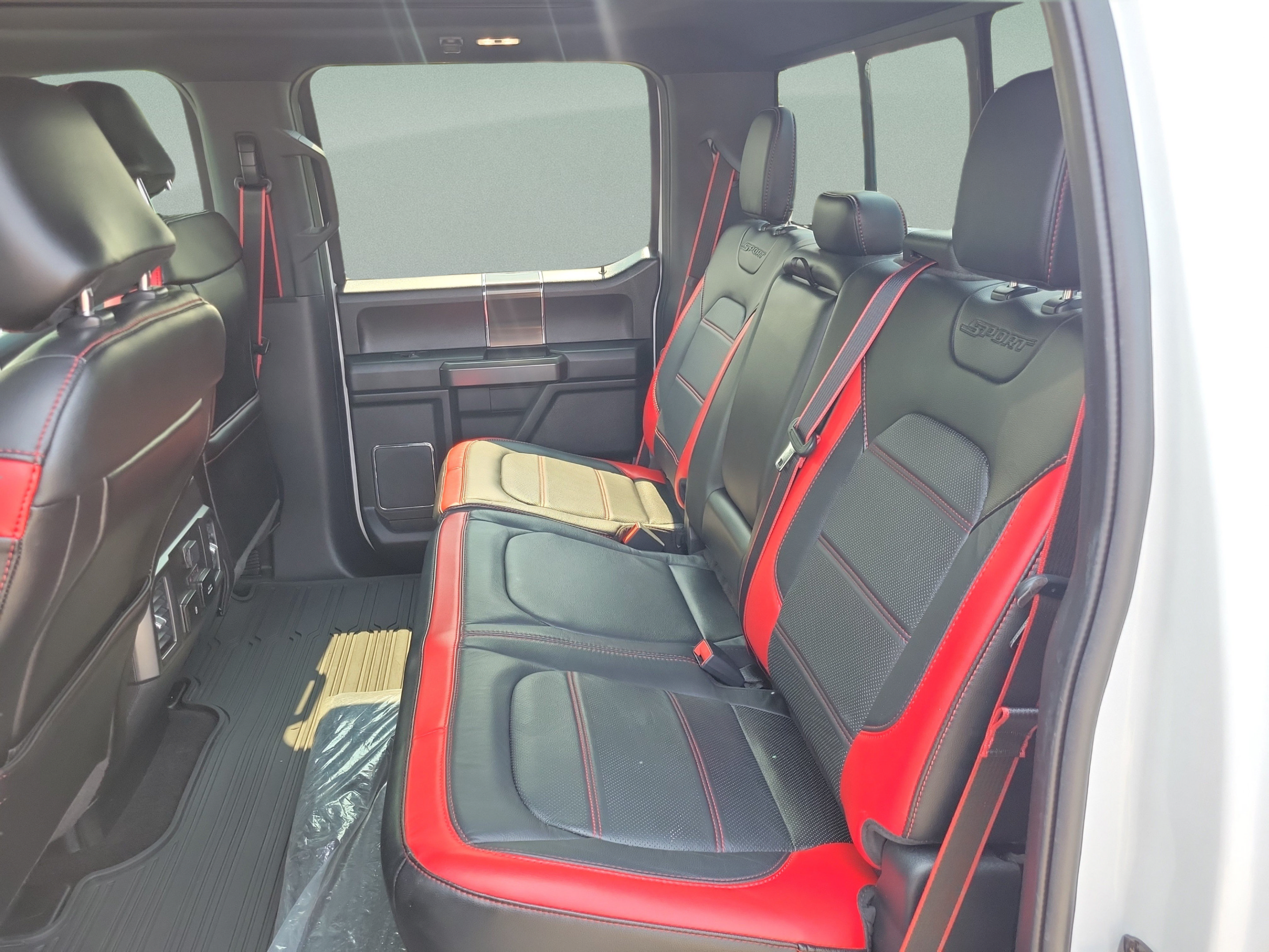 Certified 2020 Ford F150 Lariat w/ Equipment Group 502A Luxury AWD/4WD image 13