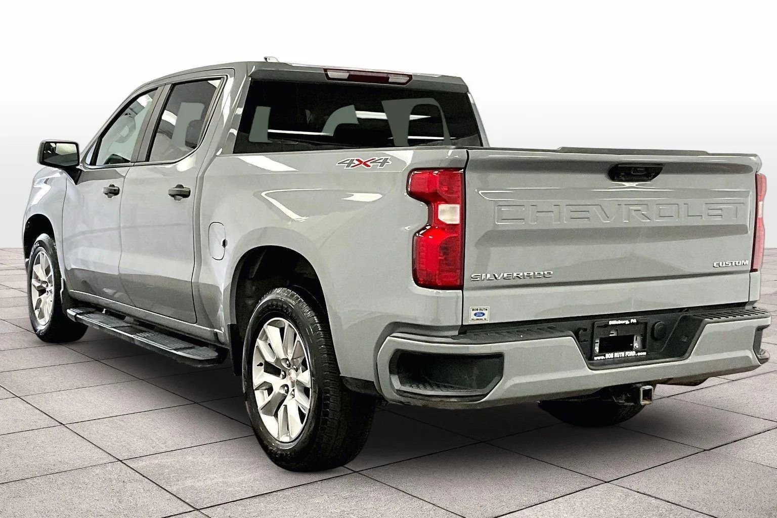 Used 2024 Chevrolet Silverado 1500 Custom image 10