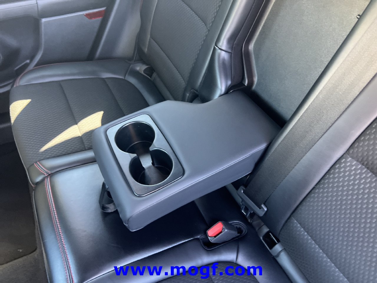 Certified 2024 Ford Escape ST-Line FWD image 21