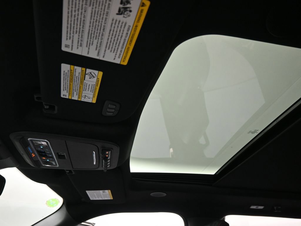 Certified 2025 Ford F150 Raptor image 19