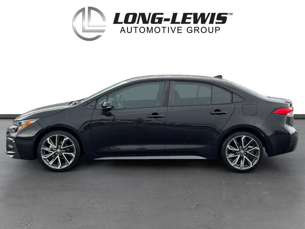 Used 2022 Toyota Corolla SE FWD image 2