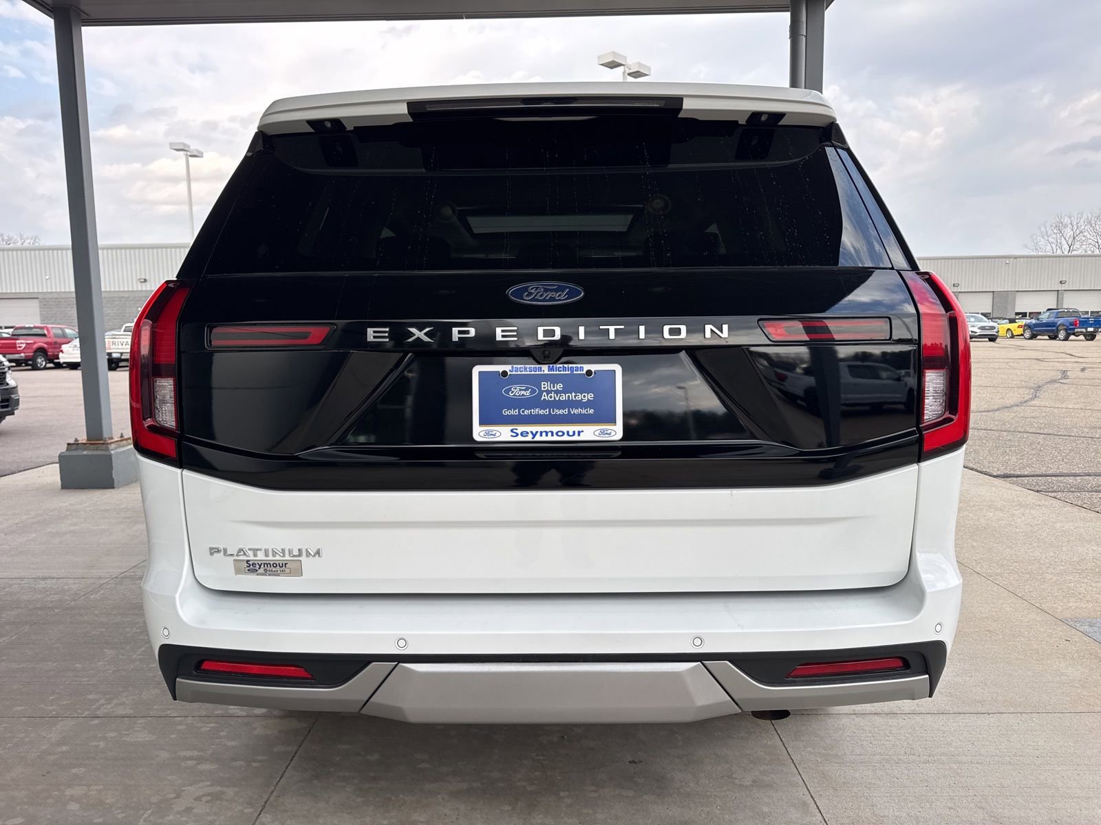 Certified 2025 Ford Expedition Platinum w/ Driver's Package image 3