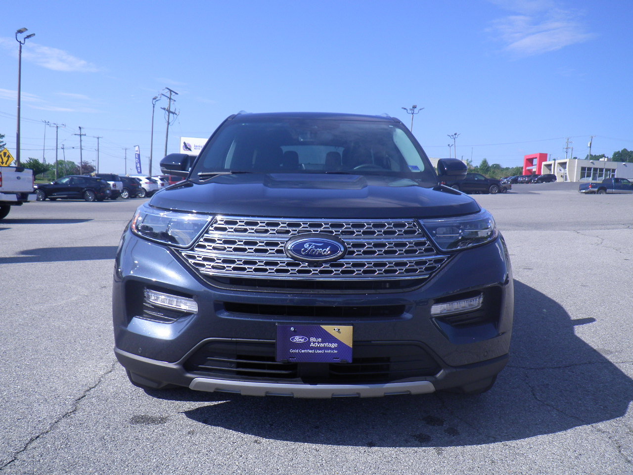 Certified 2024 Ford Explorer Limited w/ Limited Technology Package AWD/4WD image 2