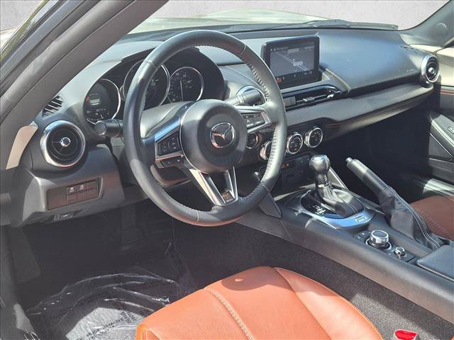 Used 2022 MAZDA MX-5 Miata Grand Touring w/ Weather Package RWD image 9