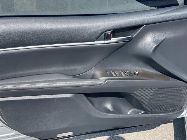 Used 2023 Toyota Camry XSE FWD image 17