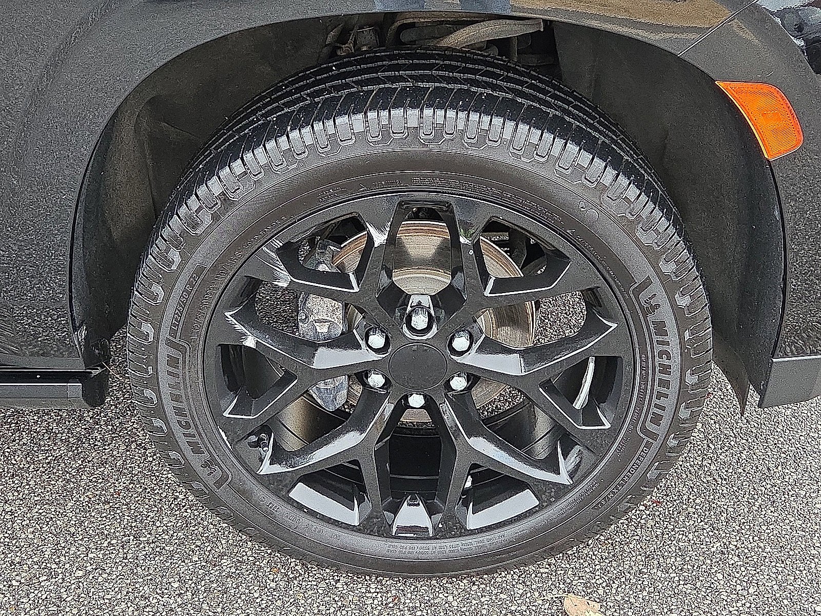 Used 2021 GMC Yukon XL Denali w/ Denali Premium Package image 7