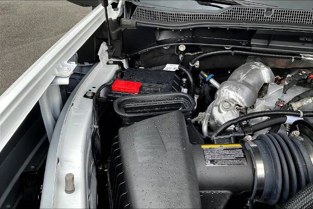 Used 2026 Chevrolet Silverado 2500 LTZ w/ LTZ Convenience Package AWD/4WD image 32
