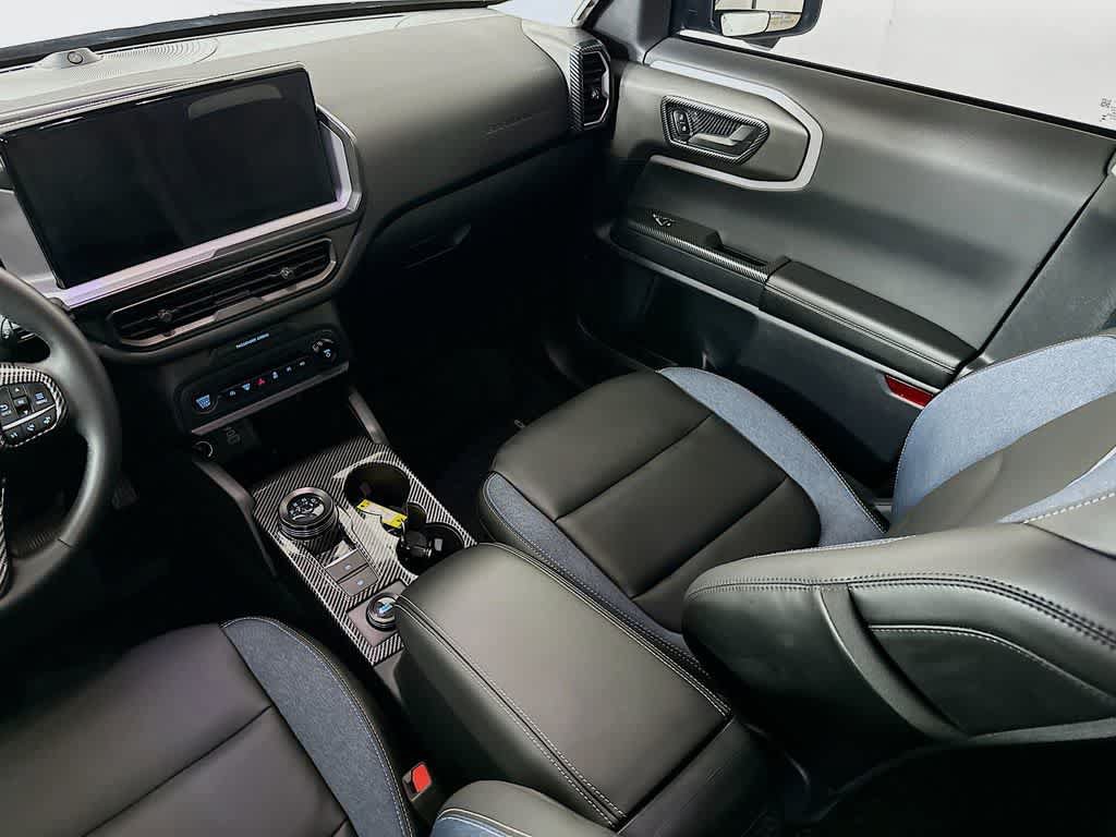 Certified 2025 Ford Bronco Sport Outer Banks w/ Outer Banks Tech Package+ AWD/4WD image 11