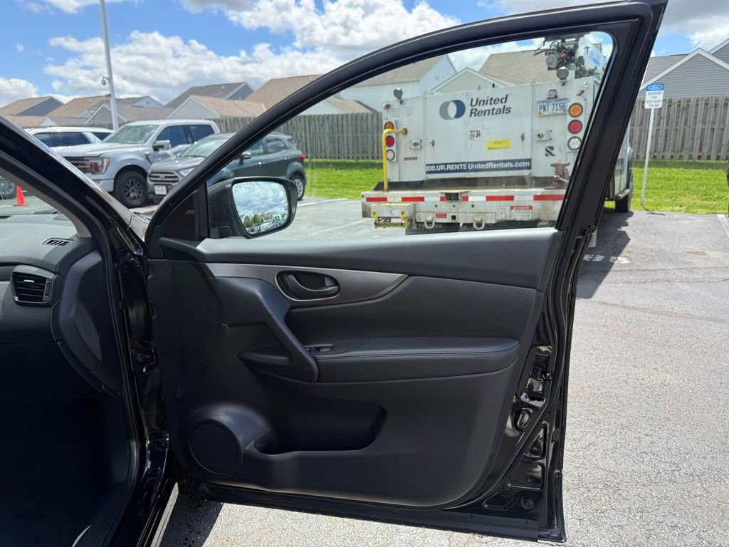 Used 2020 Nissan Rogue Sport S AWD/4WD image 53