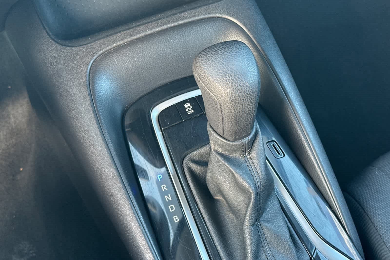 Used 2021 Toyota Corolla LE image 21