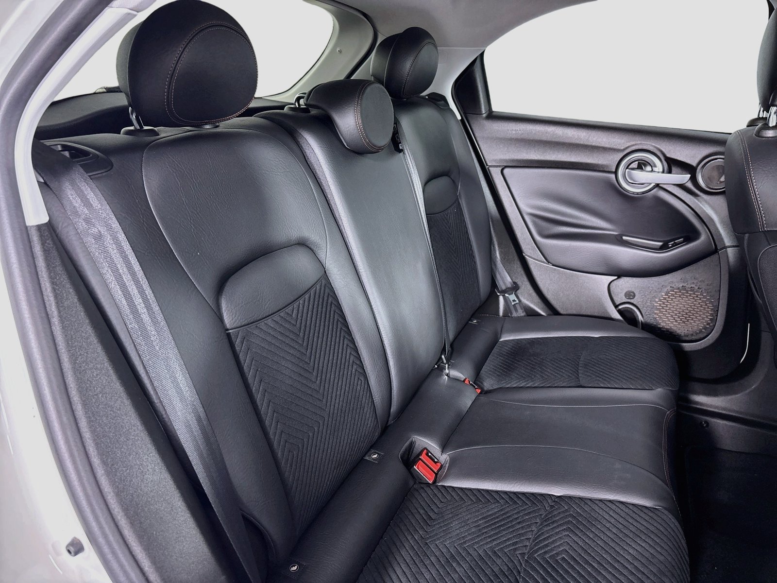 Used 2018 FIAT 500X Trekking FWD image 27