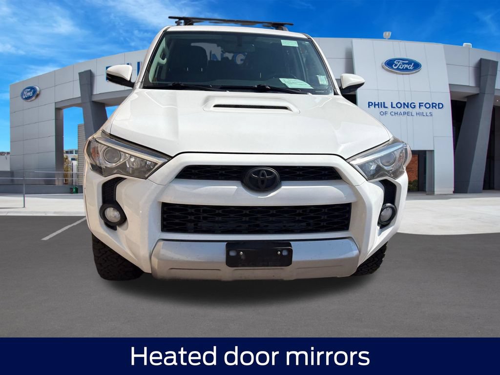 Used 2018 Toyota 4Runner SR5 AWD/4WD image 11