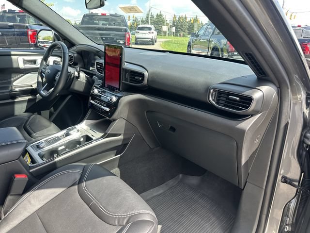 Certified 2024 Ford Explorer ST w/ Equipment Group 401A AWD/4WD image 15