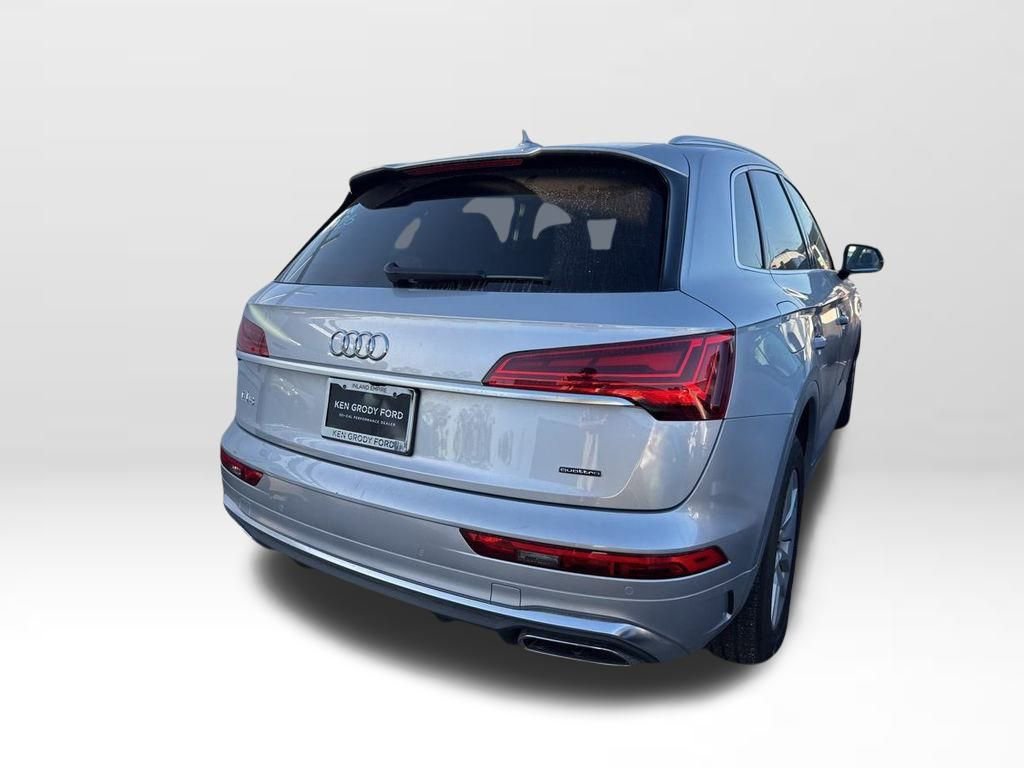 Used 2023 Audi Q5 2.0T Premium w/ Convenience Package image 5