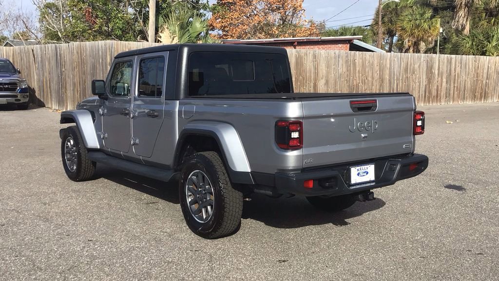 Used 2020 Jeep Gladiator Overland image 3