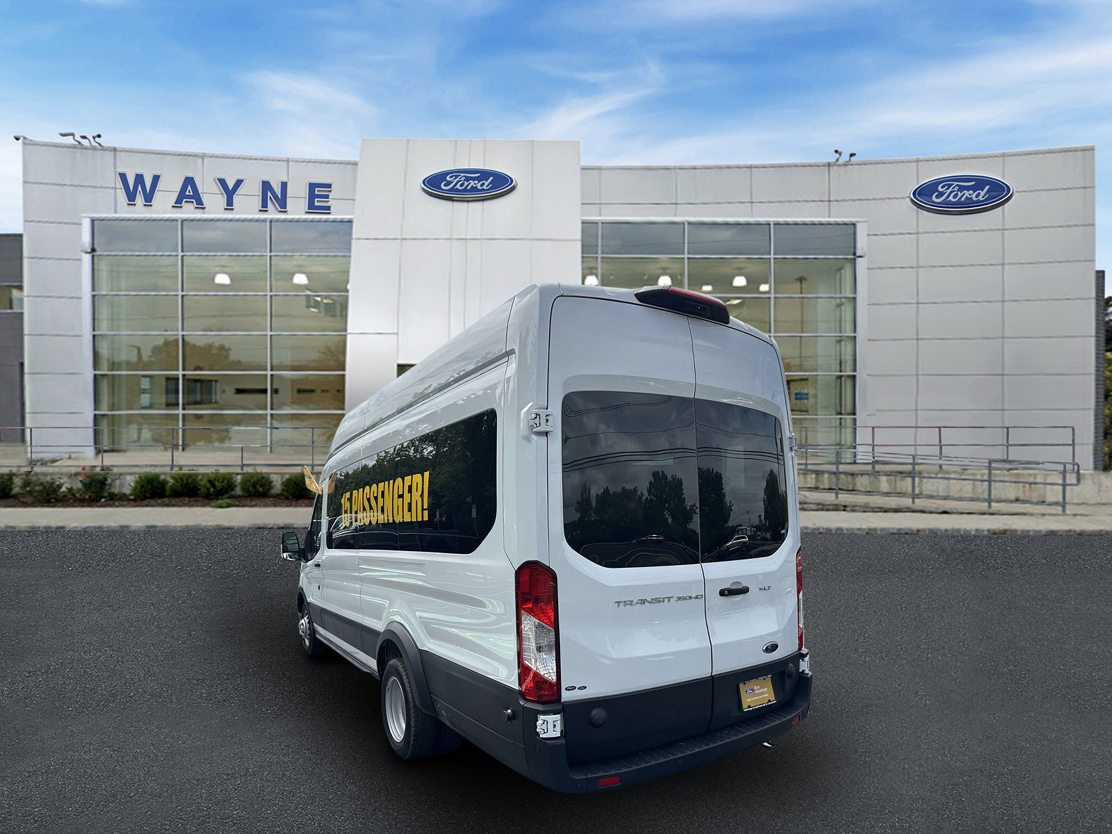 Certified 2024 Ford Transit 350 XLT RWD image 4