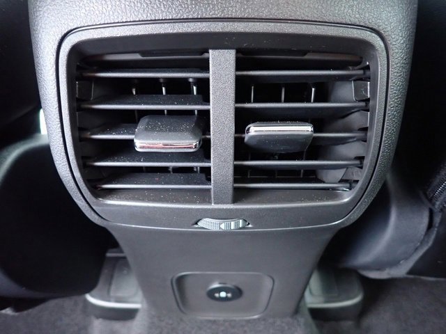 Certified 2024 Ford Escape Platinum image 18