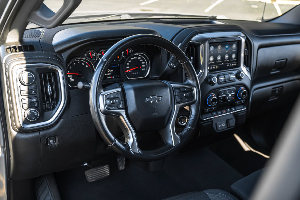 Used 2022 Chevrolet Silverado 1500 RST w/ Z71 Off-Road Package AWD/4WD image 20