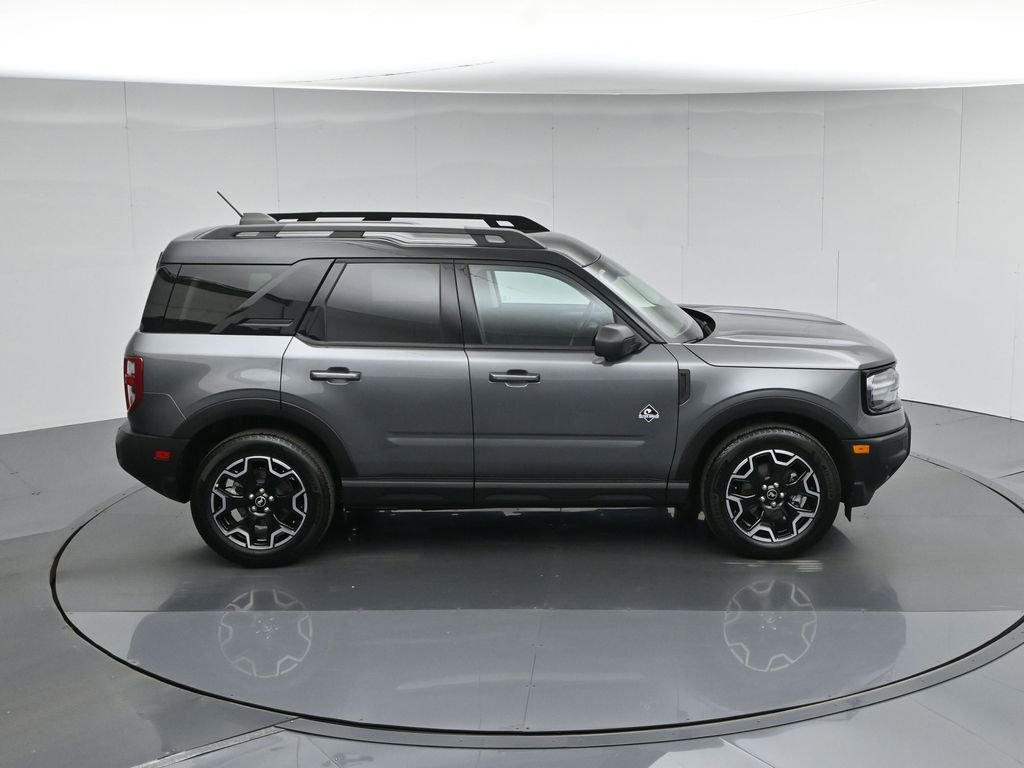 Certified 2025 Ford Bronco Sport Outer Banks w/ Outer Banks Tech Package+ AWD/4WD image 42