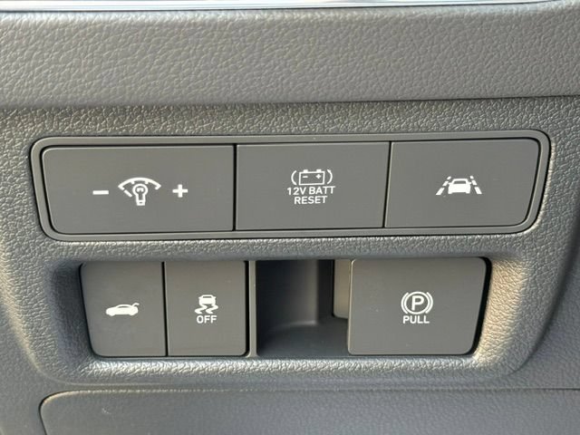 Used 2023 Hyundai Sonata Limited FWD image 13