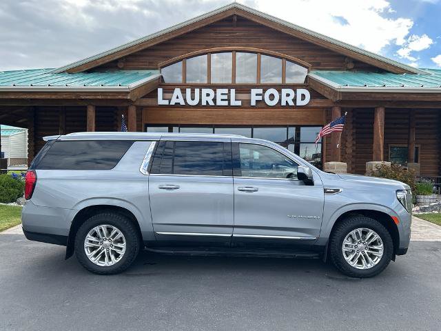 Used 2023 GMC Yukon XL SLT AWD/4WD image 1