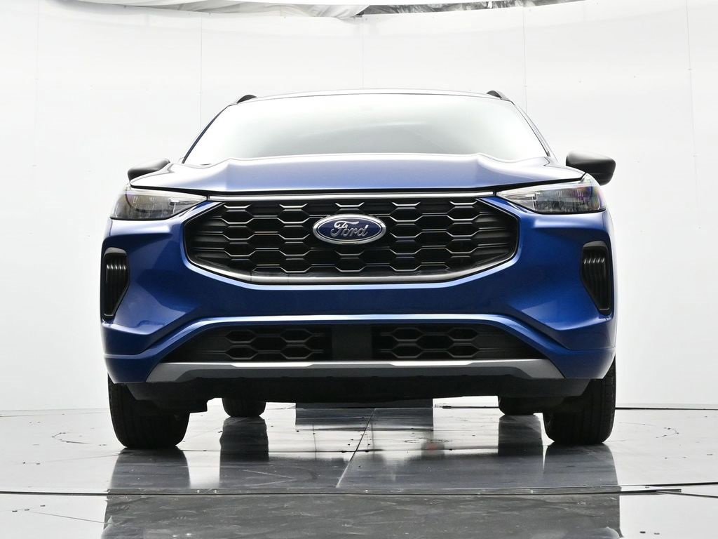 Certified 2023 Ford Escape ST-Line w/ Equipment Group 301A image 24