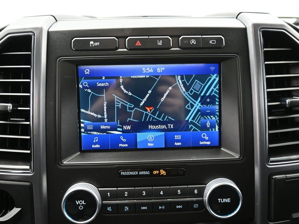 Certified 2021 Ford Expedition Platinum image 4