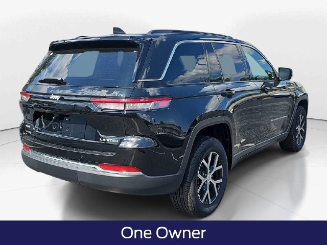 Used 2025 Jeep Grand Cherokee Limited AWD/4WD image 4