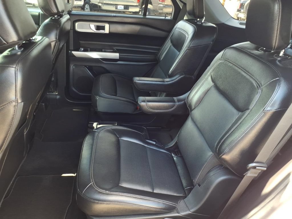 Certified 2021 Ford Explorer Limited w/ Hybrid Equipment Group 310A RWD image 14