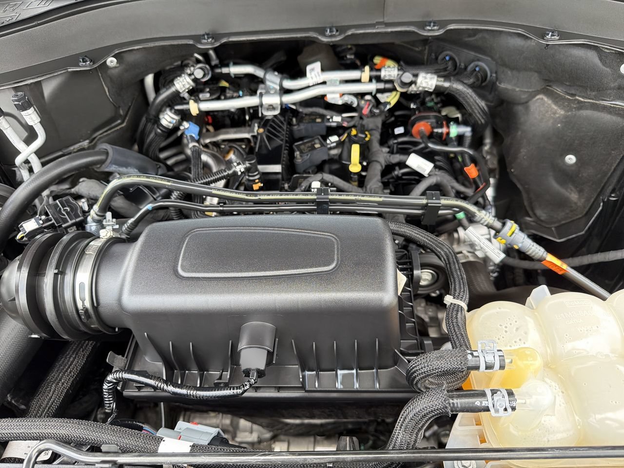 Certified 2023 Ford Explorer XLT RWD image 11