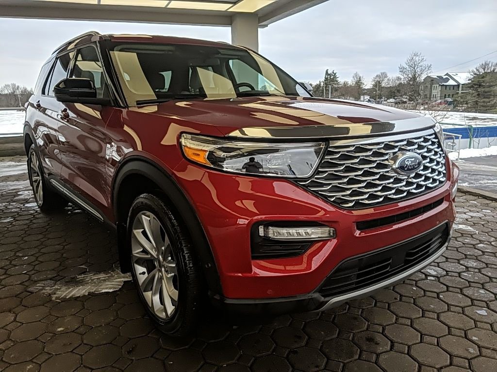 Certified 2022 Ford Explorer Platinum w/ Equipment Group 601A image 3