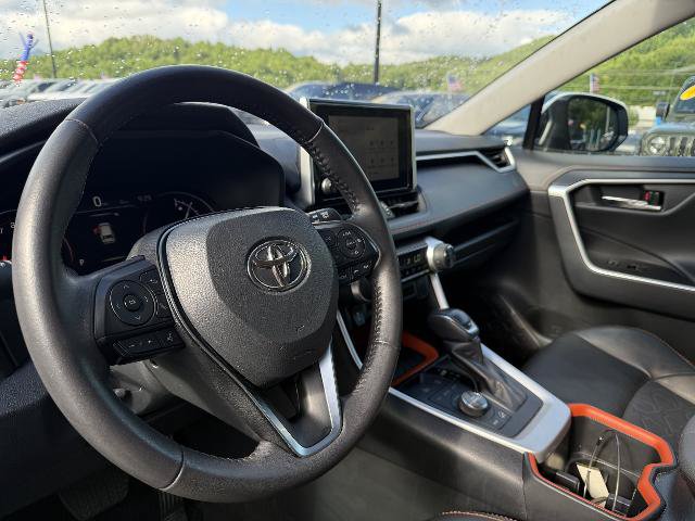 Used 2024 Toyota RAV4 Adventure AWD/4WD image 4