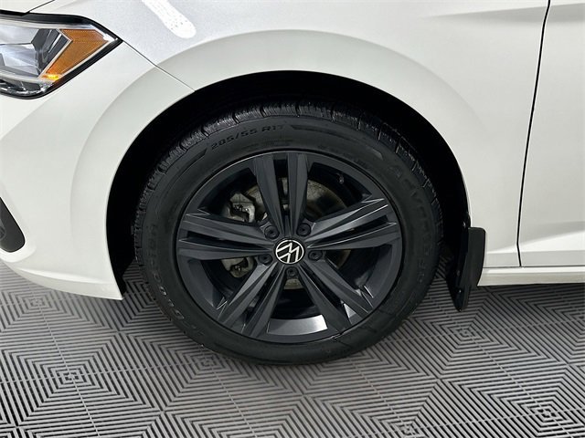 Used 2022 Volkswagen Jetta SE image 29
