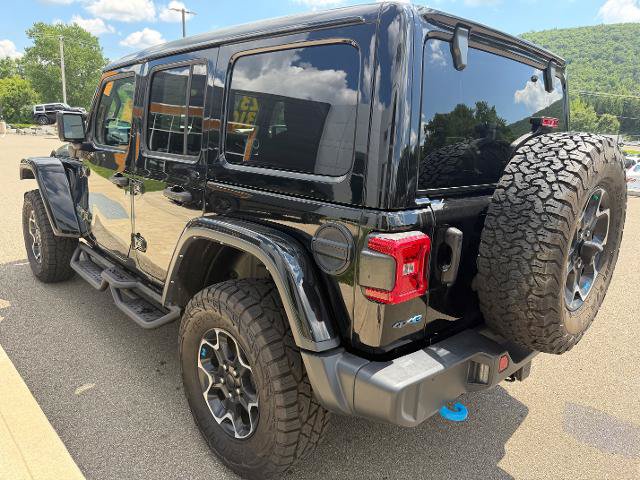 Used 2023 Jeep Wrangler Unlimited Rubicon 4xe w/ Cold Weather Group AWD/4WD image 2