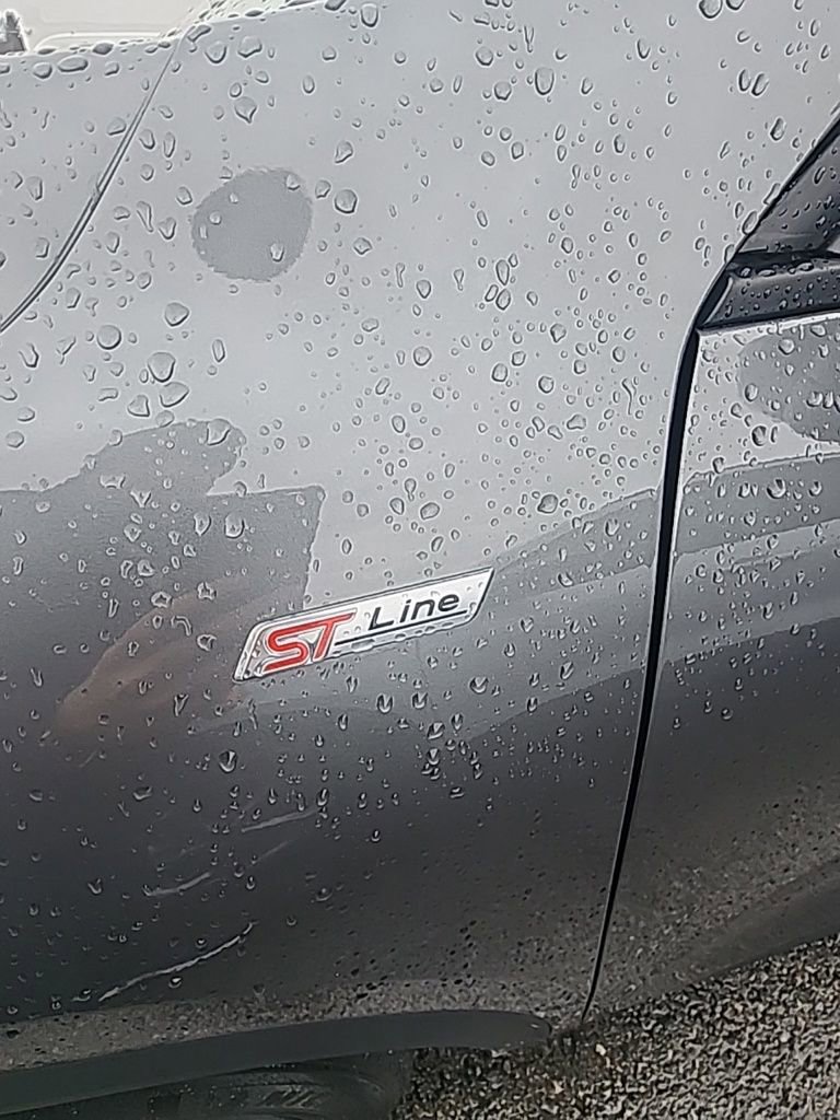 Certified 2025 Ford Escape ST-Line Select image 5