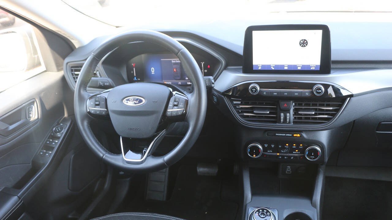 Certified 2024 Ford Escape Active AWD/4WD image 18