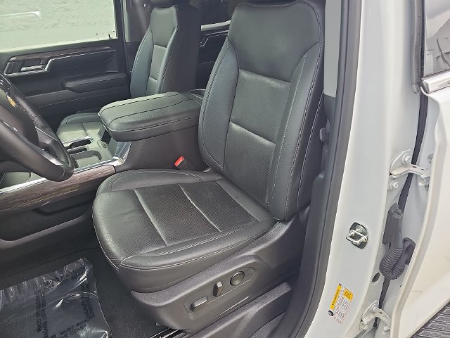 Used 2024 Chevrolet Silverado 1500 LTZ w/ LTZ Premium Package AWD/4WD image 15