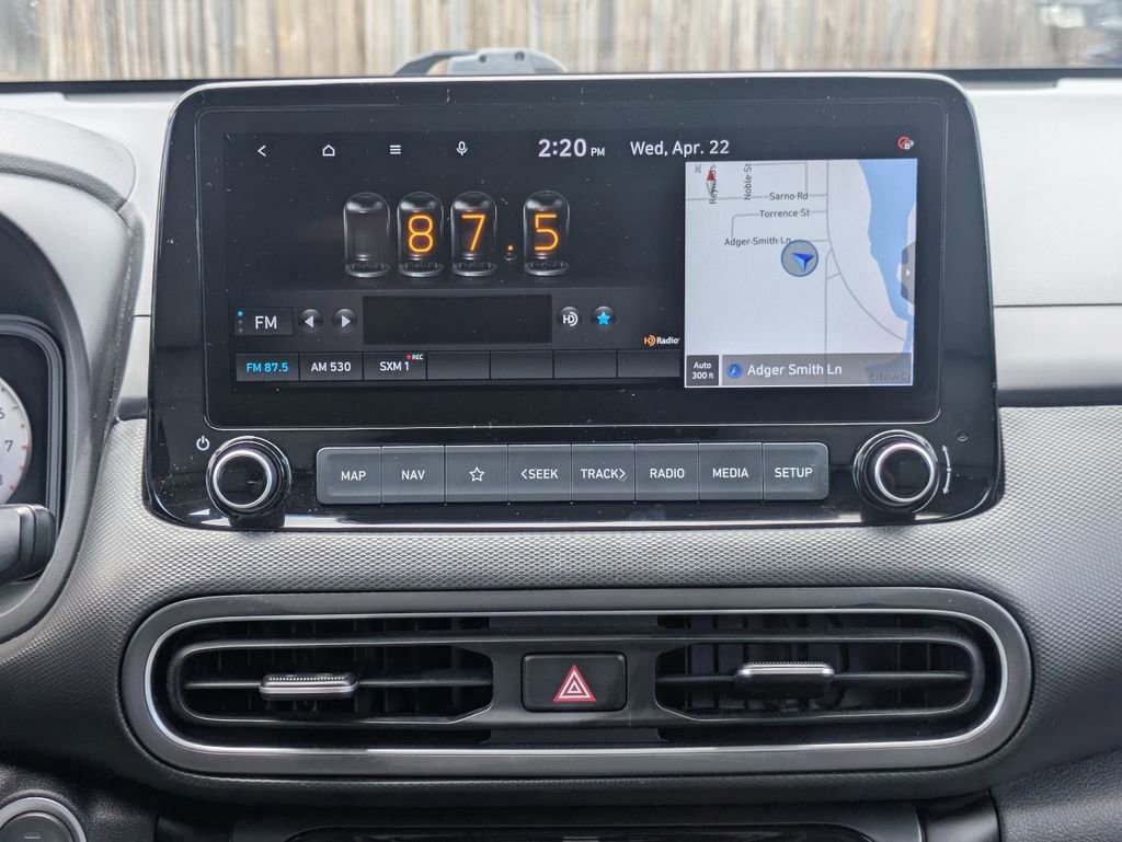 Used 2022 Hyundai Kona Limited w/ Cargo Package FWD image 18