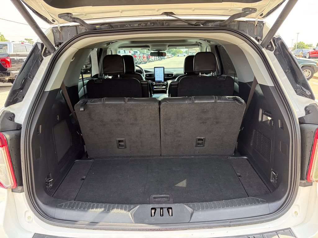 Certified 2023 Ford Explorer Limited w/ Limited Technology Package AWD/4WD image 15