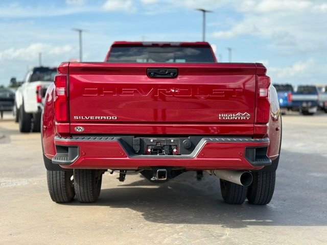 Used 2024 Chevrolet Silverado 3500 High Country image 4