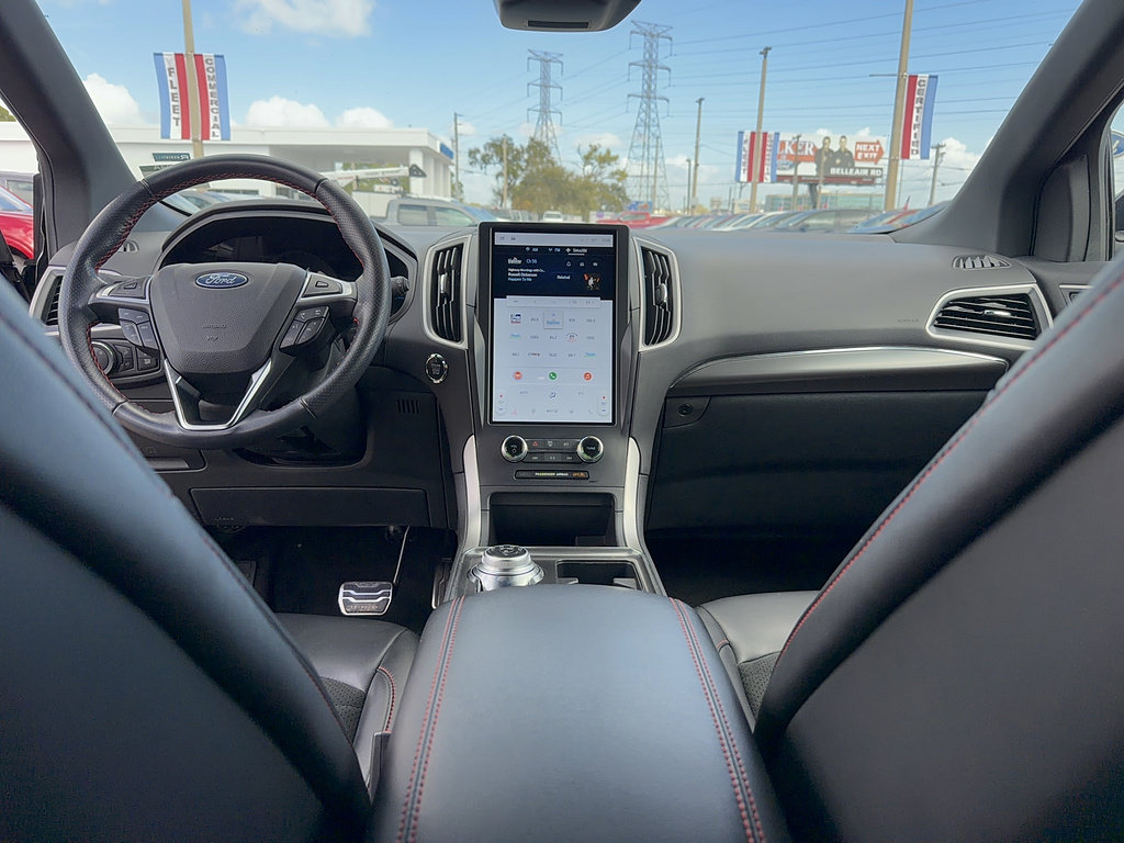 Certified 2024 Ford Edge ST-Line AWD/4WD image 25