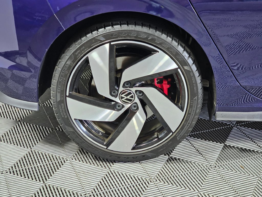 Used 2022 Volkswagen GTI S FWD image 9