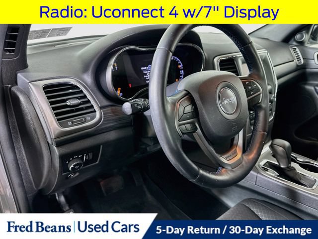 Used 2019 Jeep Grand Cherokee Laredo AWD/4WD image 12