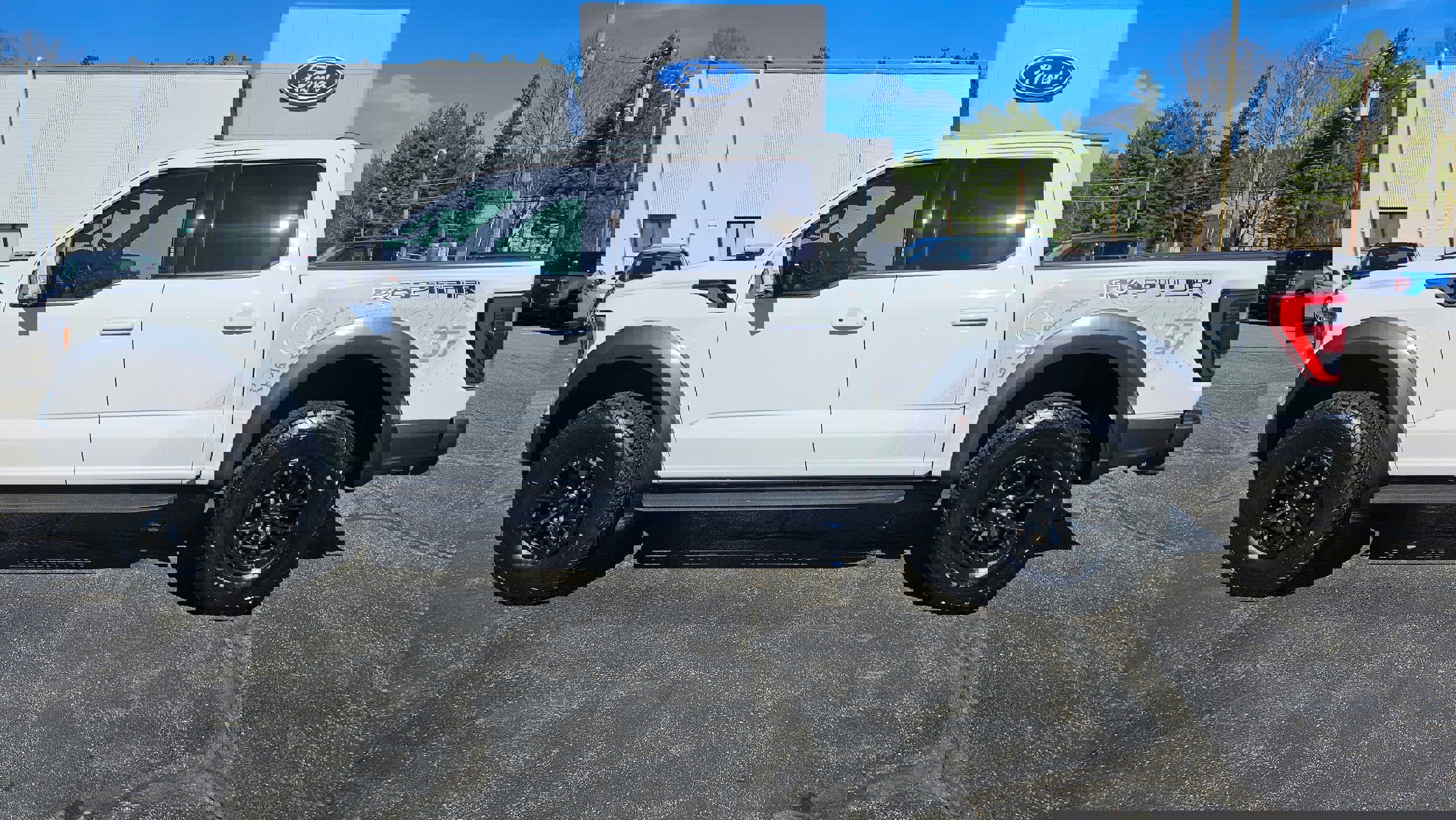 Certified 2023 Ford F150 Raptor w/ Raptor 37 Performance Package image 6